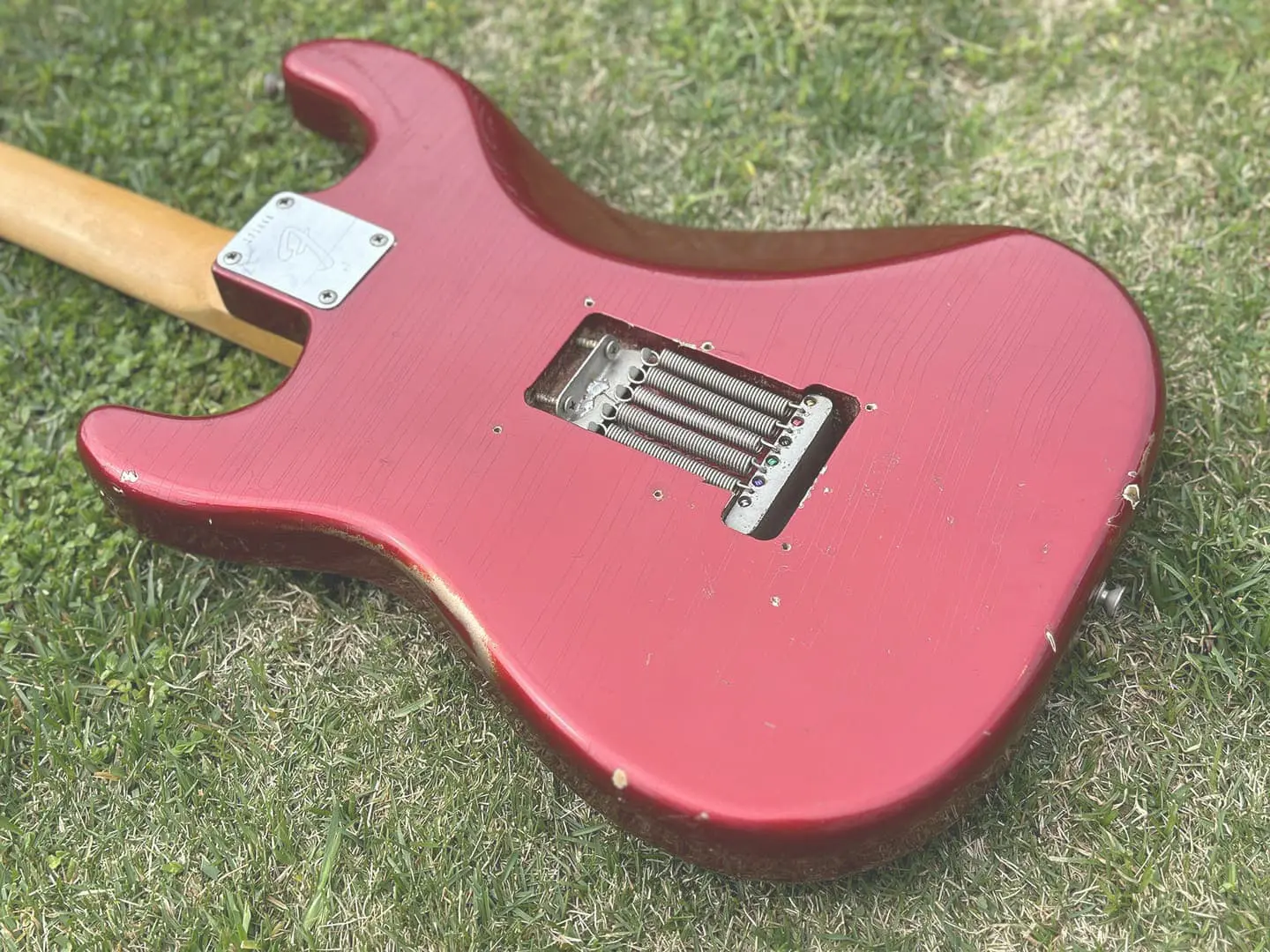 1966_strato_candyapplered_43_11.png