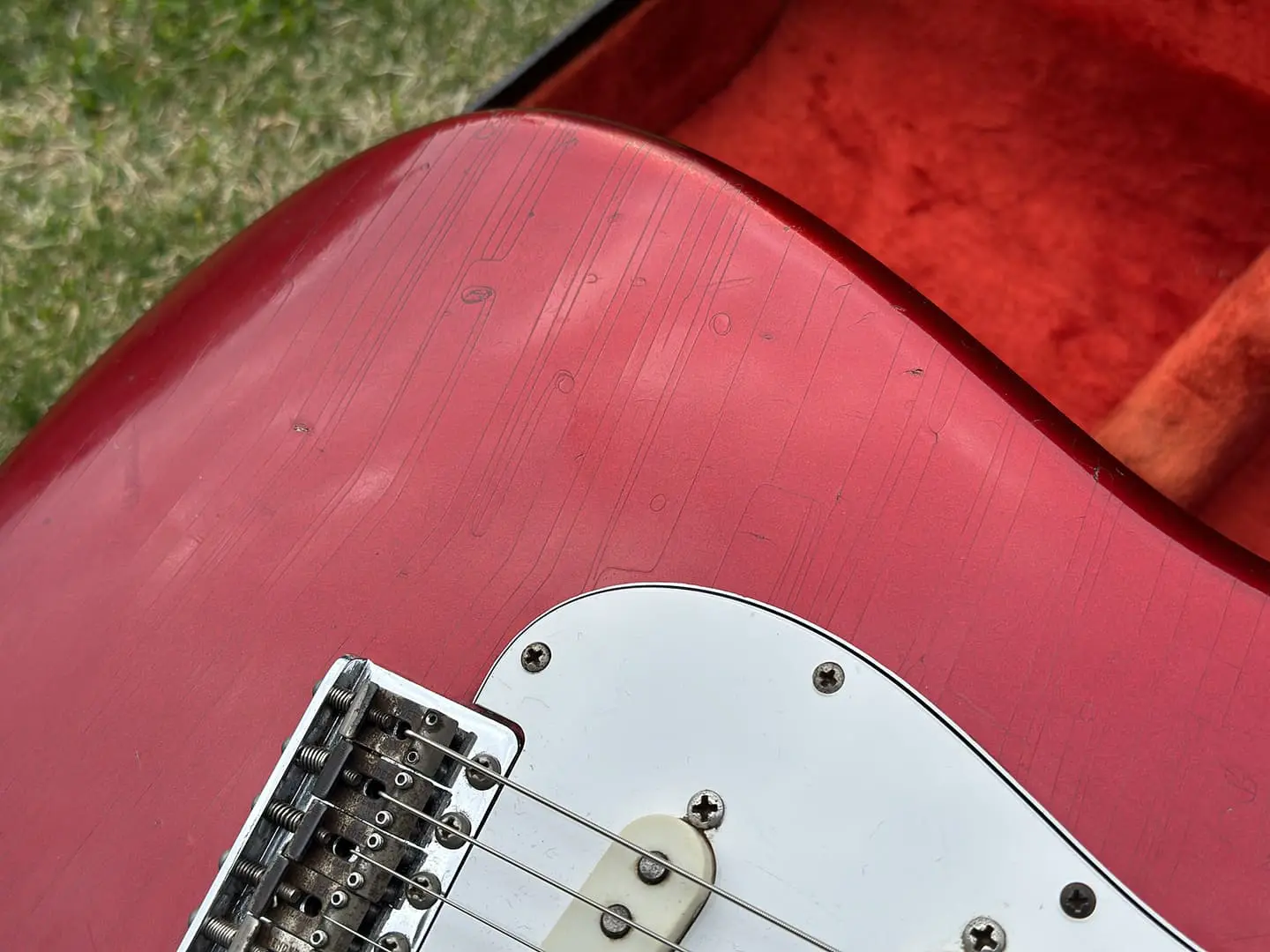 1966_strato_candyapplered_43_03.png