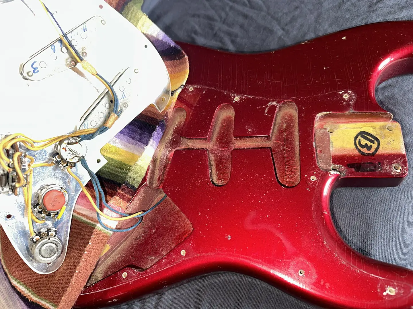 1966_strato_candyapplered_43_15.png